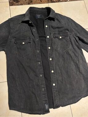 Abercrombie & Fitch Women’s Black Washed Denim Classic Button-Down